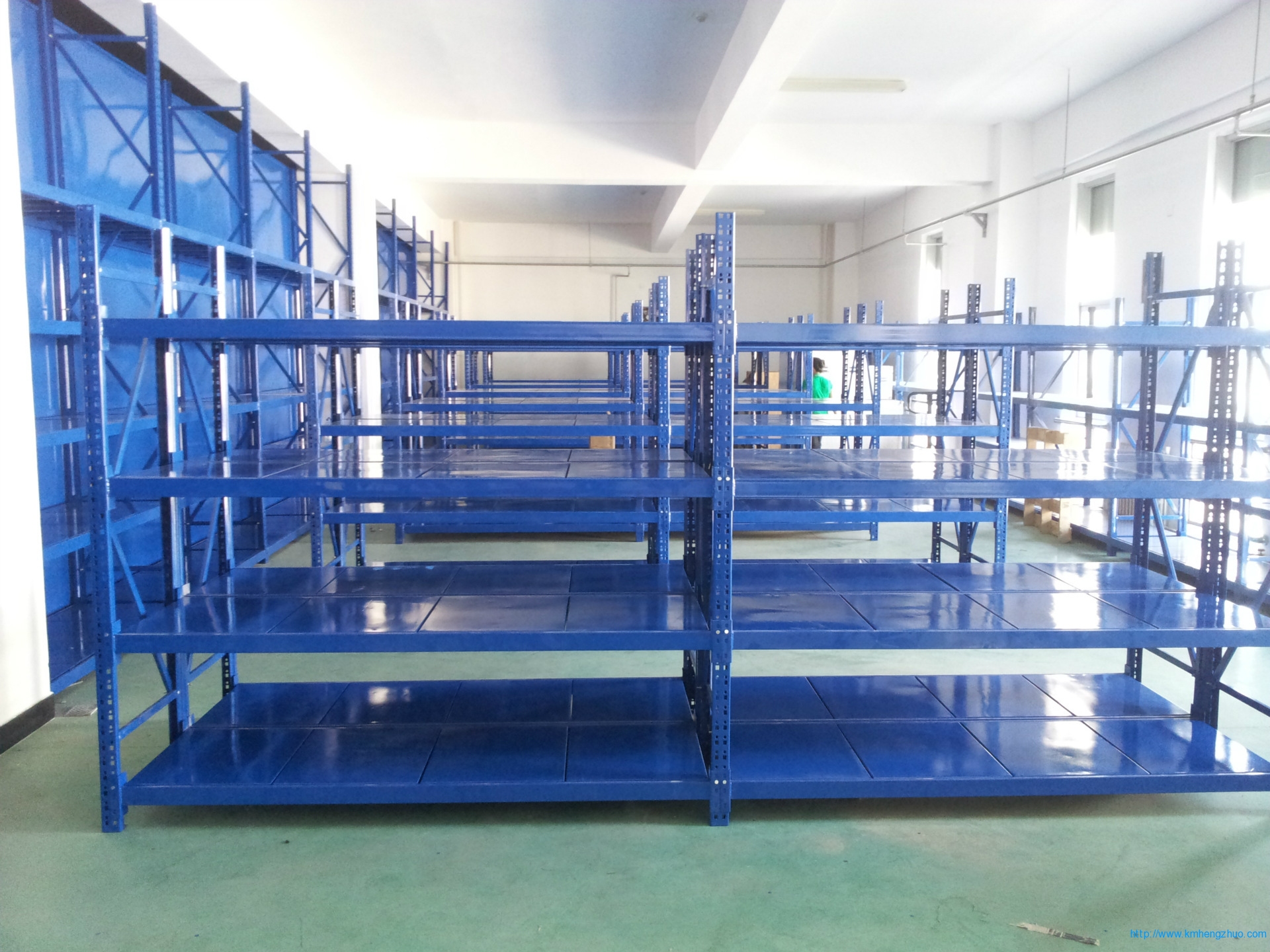 HZ-580型重型倉(cāng)庫(kù)貨架應(yīng)用案例 HZ-580型重型倉(cāng)庫(kù)貨架應(yīng)用案例