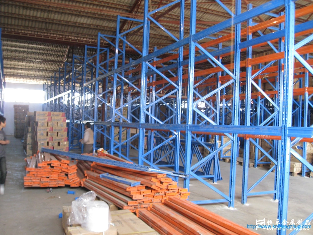 HZ-790型橫梁式貨架    重型高層倉庫貨架應用案例 HZ-790型橫梁式貨架    重型高層倉庫貨架應用案例