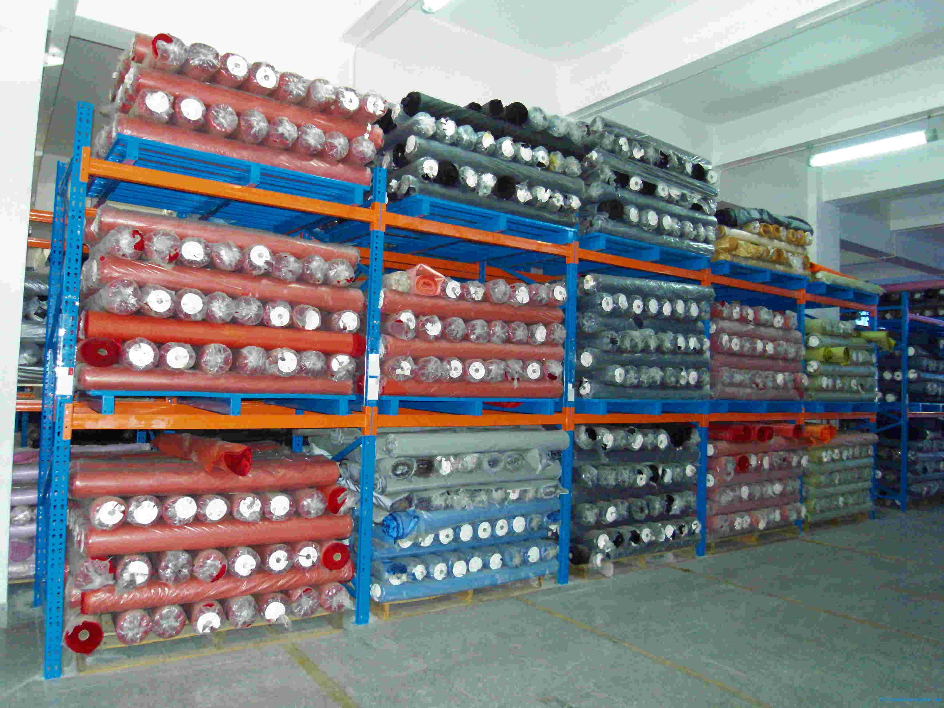 HZ-790型橫梁式貨架    重型高層倉庫貨架應用案例 HZ-790型橫梁式貨架    重型高層倉庫貨架應用案例