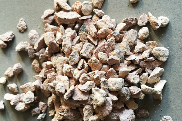 天然沸石是如何形成的？