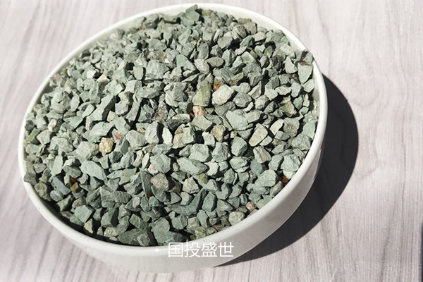 天然沸石
