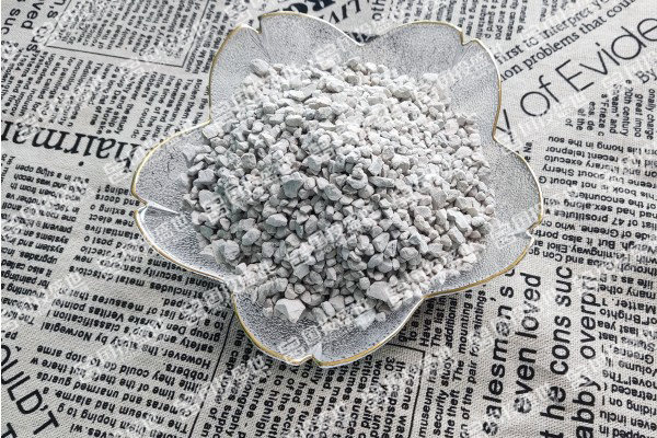 沸石在水藻治理中的應(yīng)用與效果