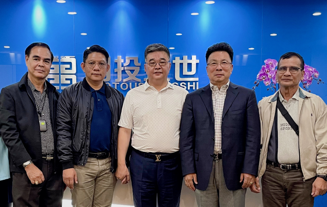 ▲公司董事長劉嚴蓬與SCG考察團在北京總部合影