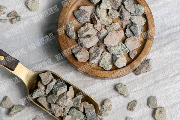 沸石顆粒在人工濕地中怎么使用？