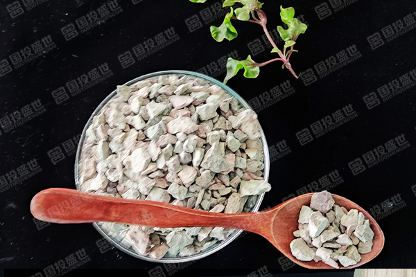 沸石為何能處理水中的水藻？-國(guó)投盛世