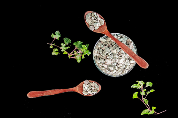 沸石對(duì)農(nóng)業(yè)種植有哪些潛在的長(zhǎng)期影響？