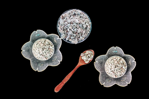 養(yǎng)大閘蟹時(shí)加入沸石有何益處？